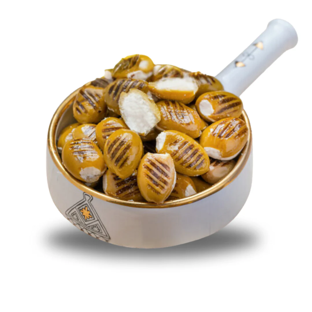 زيتون مشوي محشي لبنة